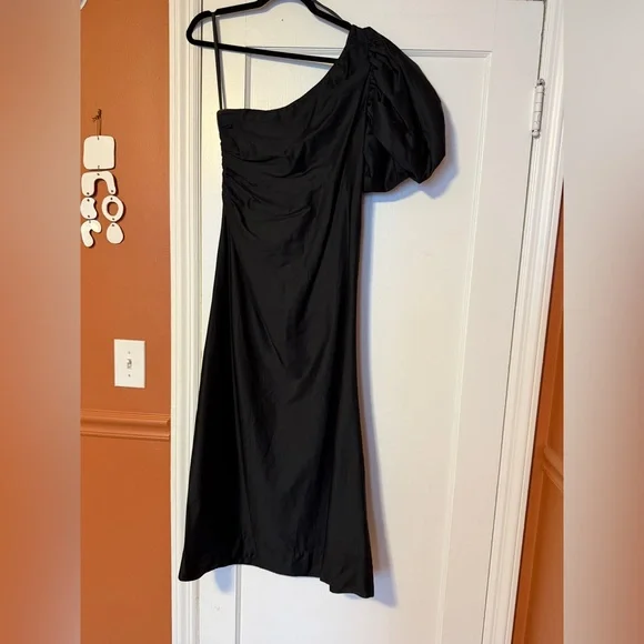 Aureta One-Shoulder Puff-Sleeve Dress - Picture 10 of 15